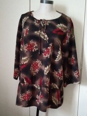 Joanna Plus Earth Tone Fall Floral Accent Plus Size Blouse